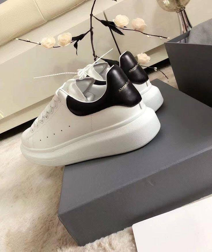 Alexander McQueen Aly