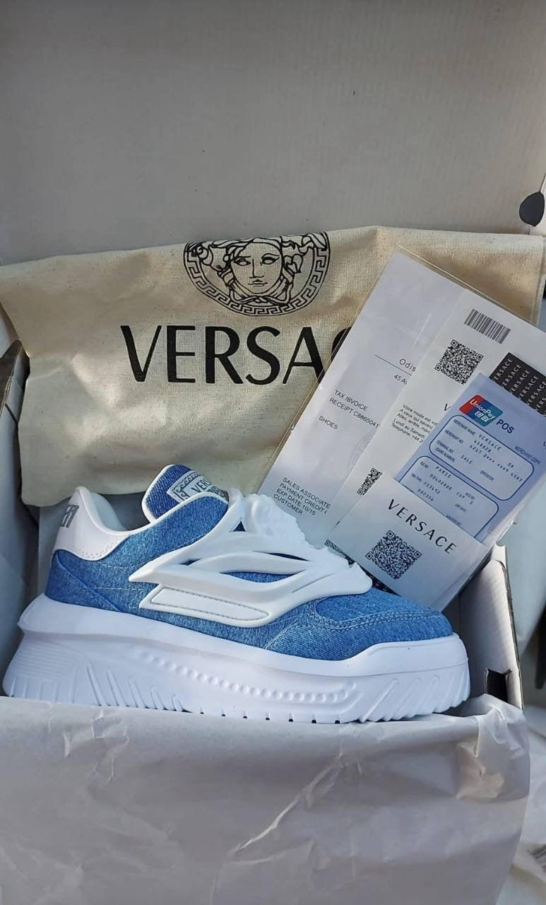 Versace Adidasi Odissea Aly
